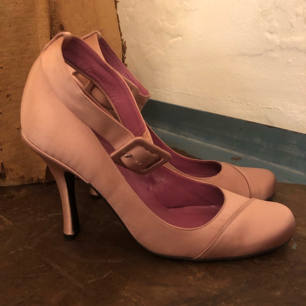 Charles David Ballet inspired satin pumps